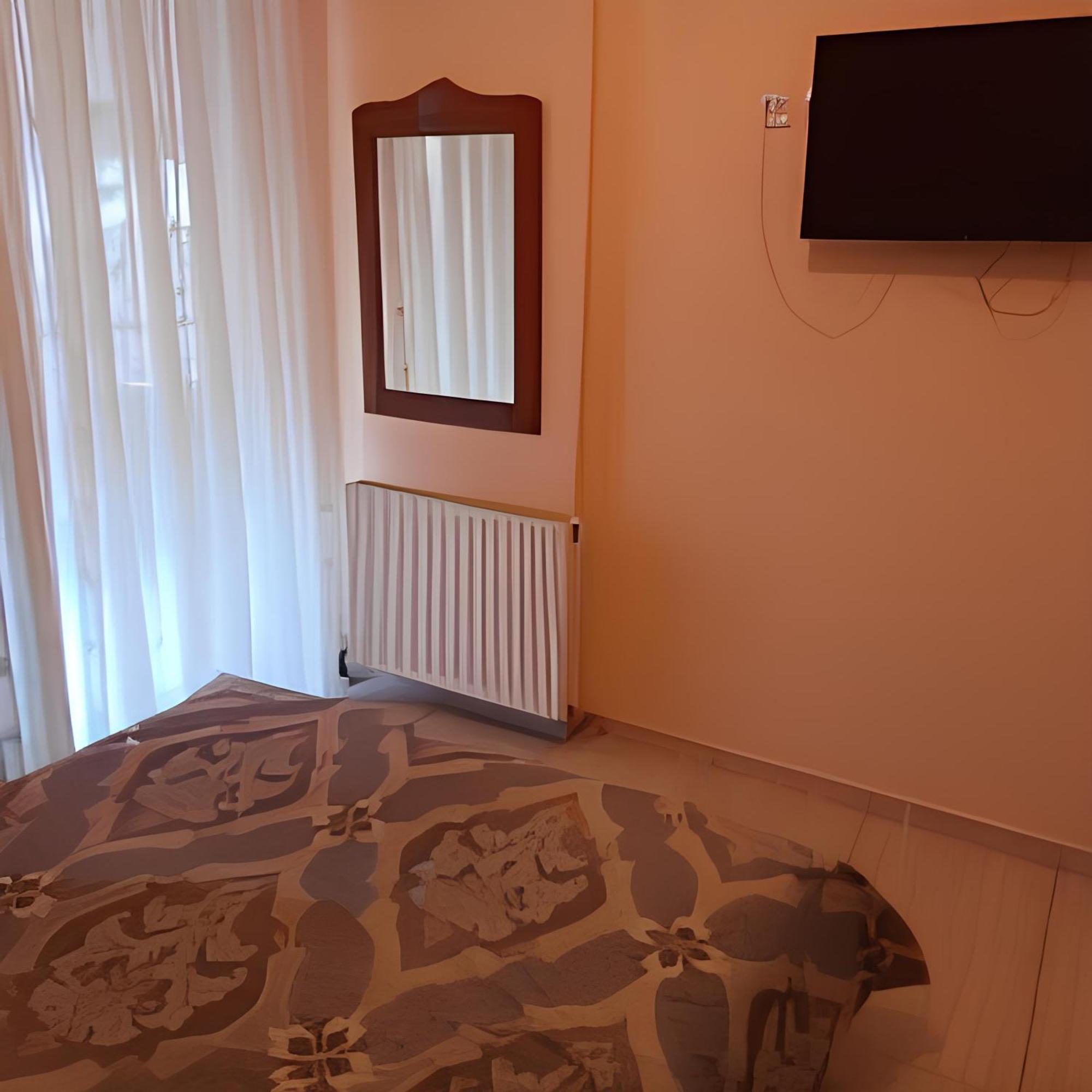 Apartament Ομορφο Διαμερισμα Στο Κεντρο Της Πολης Με Παρκιν Tríkala Zewnętrze zdjęcie